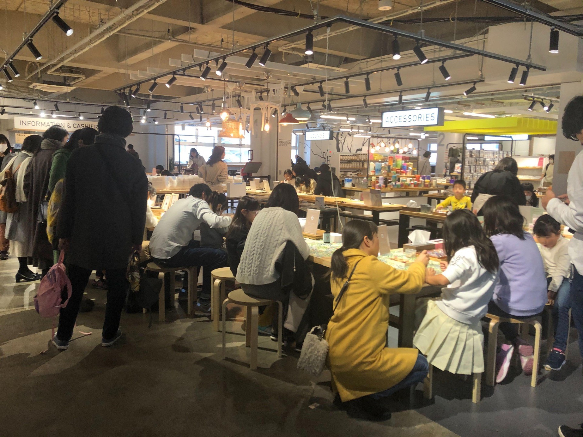 横浜中央郵便局別館における施設暫定活用プロジェクトの取組み